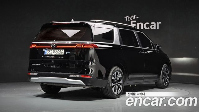Kia Carnival Diesel 9-Seater Prestige — пробег 126 273 км — фото 2 из 5