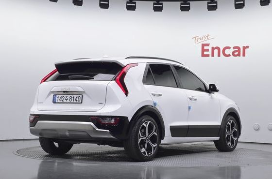 Kia Niro Signature — пробег 107 853 км — фото 2 из 5