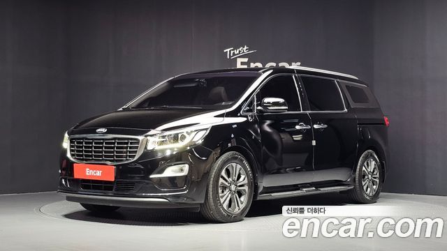 Kia Carnival 11-Seater Prestige — пробег 74 679 км — фото 1 из 5