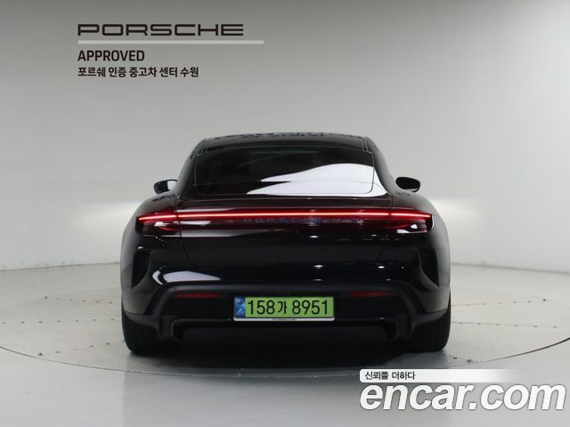Porsche Taycan Turbo S — пробег 11 950 км — фото 4 из 5