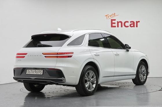 Genesis GV70 2.5T Gasoline 2WD — пробег 18 842 км — фото 2 из 5