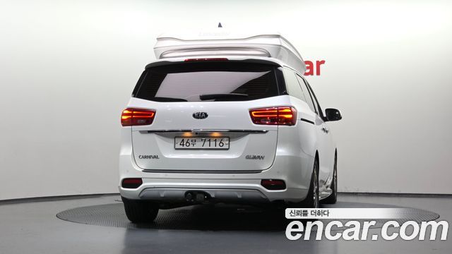 Kia Carnival из Кореи Encar