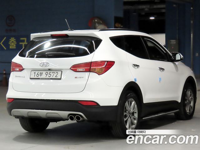 Hyundai Santafe Diesel(e-VGT) 2.0 2WD Premium — пробег 81 000 км — фото 4 из 5
