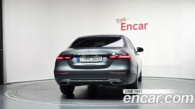 Mercedes-Benz E-Class из Кореи Encar