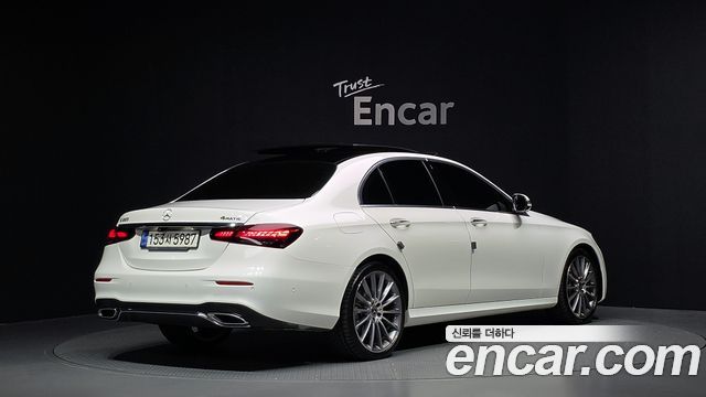 Mercedes-Benz E-Class E350 4MATIC AMG Line — пробег 33 473 км — фото 2 из 5