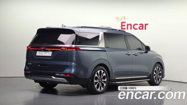 Kia Carnival Gasoline 9-Seater Signature — пробег 65 880 км — фото 2 из 5