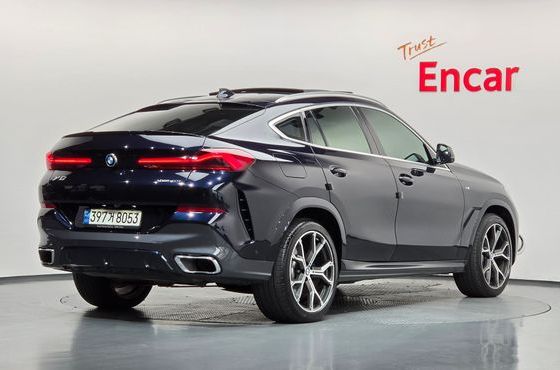 BMW X6 xDrive40i M Sport — пробег 73 968 км — фото 2 из 5