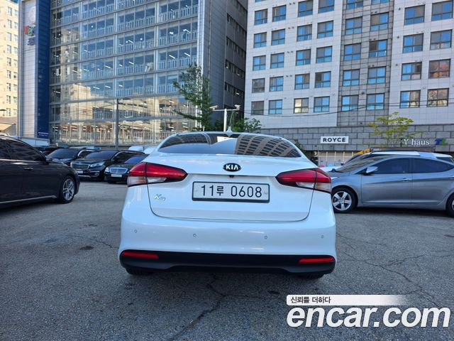 Kia K3 из Кореи Encar