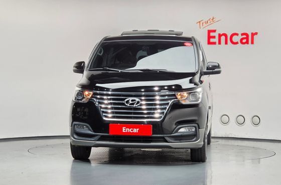 Hyundai Starex Urban 9-Seater Exclusive — пробег 118 222 км — фото 3 из 5