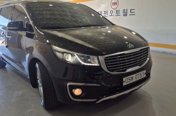Kia Carnival 9-seater Noblesse — пробег 231 240 км — фото 2 из 5