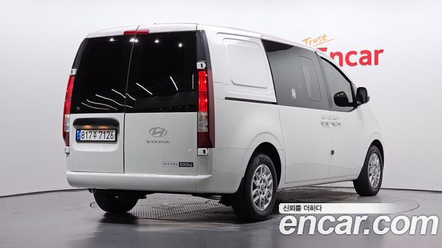 Hyundai Staria из Кореи Encar