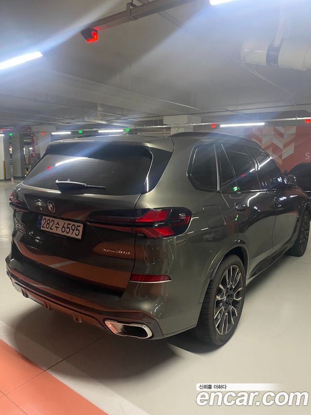 BMW X5 xDrive 30d M Sport — пробег 5 300 км — фото 2 из 5