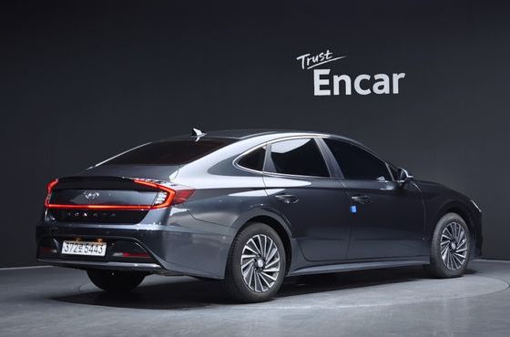 Hyundai Sonata Premium Plus — пробег 61 676 км — фото 2 из 5