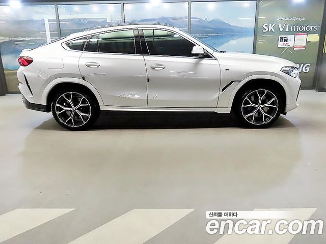 BMW X6 xDrive40i M Sport — пробег 52 529 км — фото 3 из 5