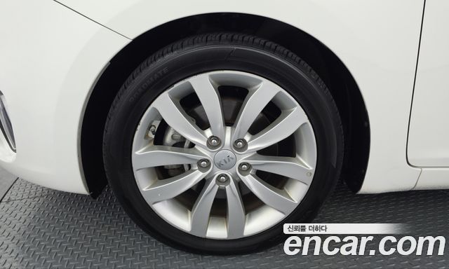 Kia Carens 2.0 LPi Luxury — пробег 91 337 км — фото 5 из 5