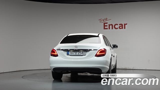 Mercedes-Benz C-Class из Кореи Encar