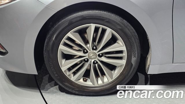 Hyundai Grandeur из Кореи Encar