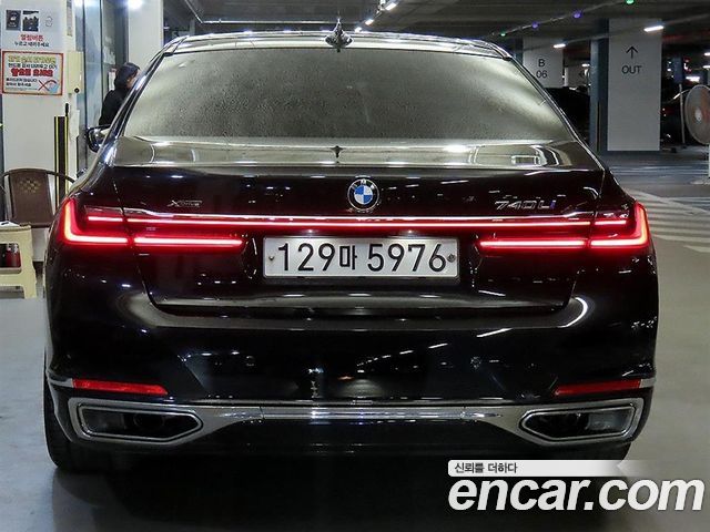 BMW 7-Series 740Li xDrive Design Pure Excellence — пробег 148 040 км — фото 5 из 5