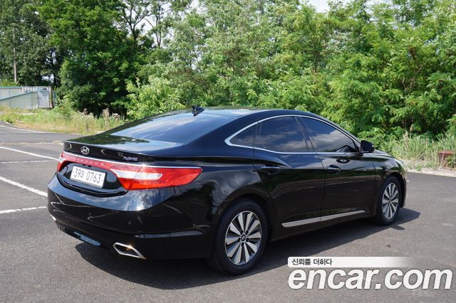 Hyundai Grandeur Premium — пробег 220 000 км — фото 3 из 5