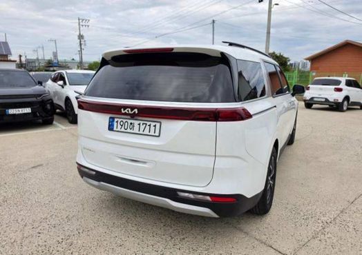 Kia Carnival Diesel 9-Seater Prestige — пробег 68 844 км — фото 3 из 5