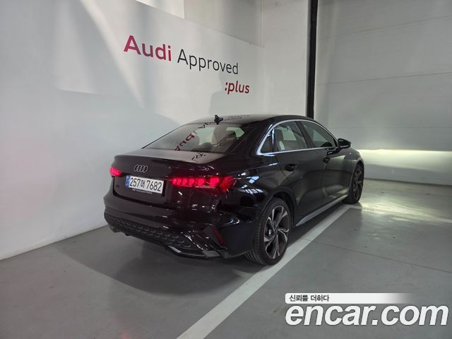 Audi A3 40 TFSI Premium — пробег 7 230 км — фото 2 из 5