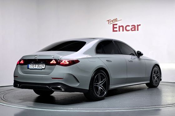 Mercedes-Benz E-Class E300 4MATIC AMG Line — пробег 35 127 км — фото 2 из 5