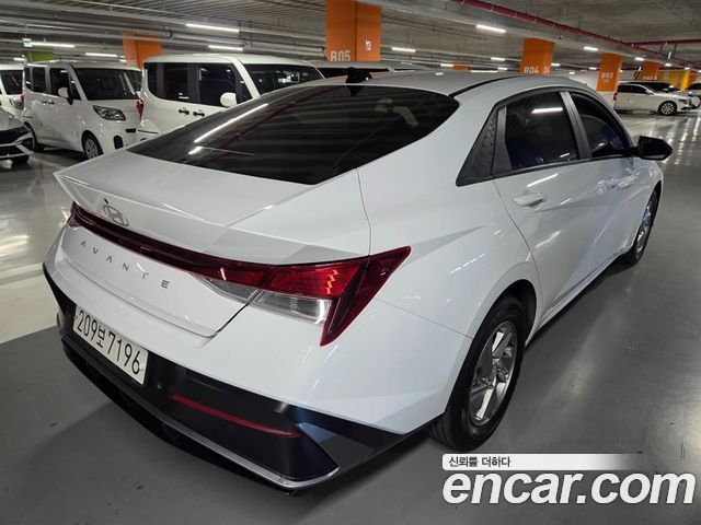 Hyundai AVANTE из Кореи Encar