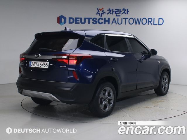 Kia Seltos из Кореи Encar