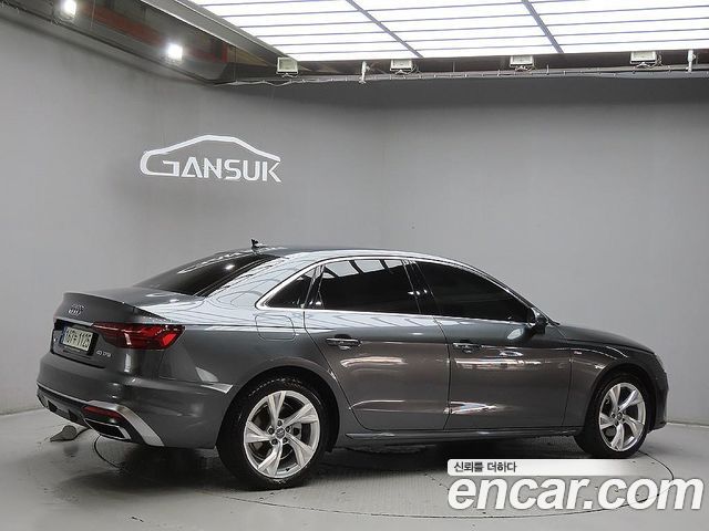 Audi A4 40 TFSI Premium — пробег 28 014 км — фото 4 из 5