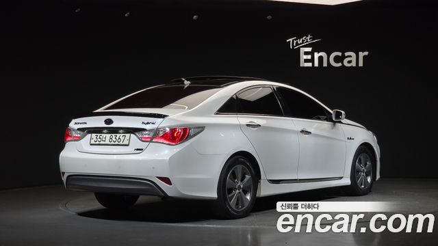 Hyundai Sonata 2.0 Royal — пробег 174 494 км — фото 2 из 5