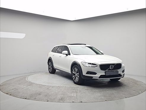 Volvo V90 B5 Plus AWD — пробег 9 564 км — фото 2 из 5