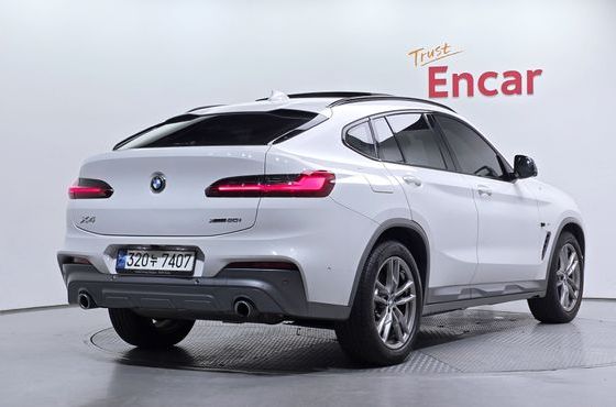 BMW X4 xDrive20i M Sport X — пробег 28 426 км — фото 2 из 5