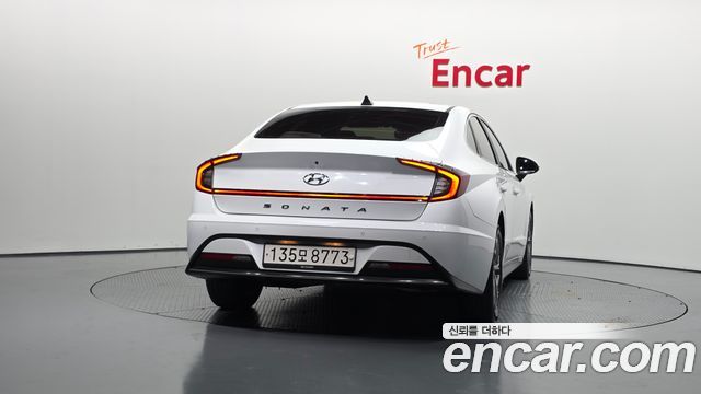Hyundai Sonata 2.0 Premium — пробег 144 960 км — фото 4 из 5