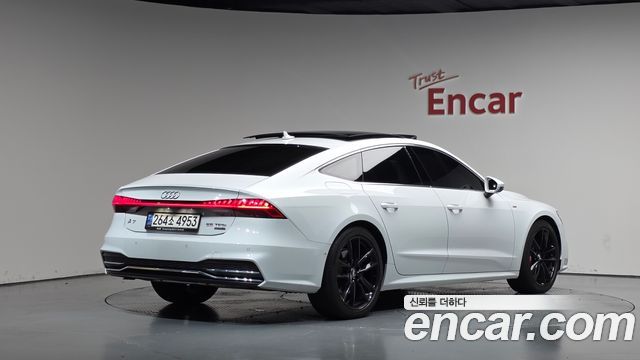 Audi A7 55 TFSI Quattro Premium — пробег 24 582 км — фото 2 из 5