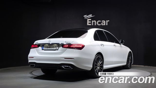Mercedes-Benz E-Class E350 4MATIC AMG Line — пробег 69 018 км — фото 2 из 5