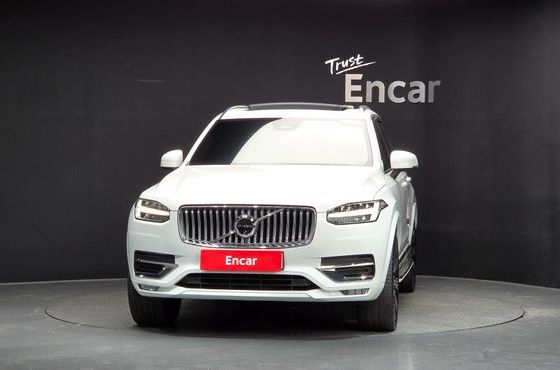 Volvo XC90 B6 Ultimate Bright — пробег 70 758 км — фото 3 из 5
