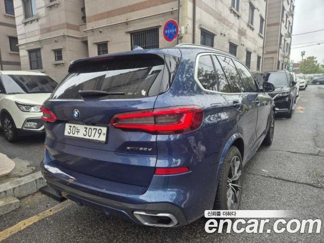 BMW X5 xDrive 30d M Sport — пробег 92 037 км — фото 2 из 5