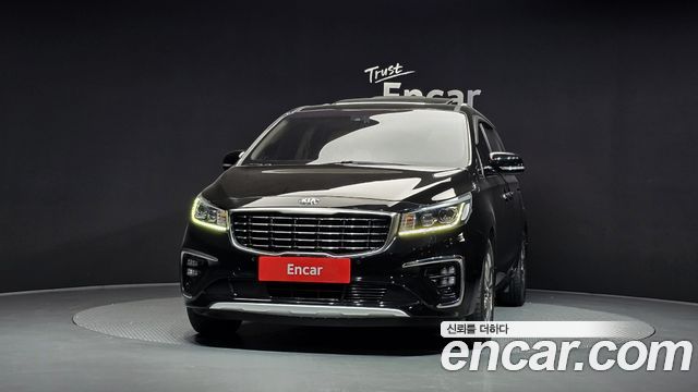 Kia Carnival 9-Seater Prstige — пробег 98 943 км — фото 3 из 5