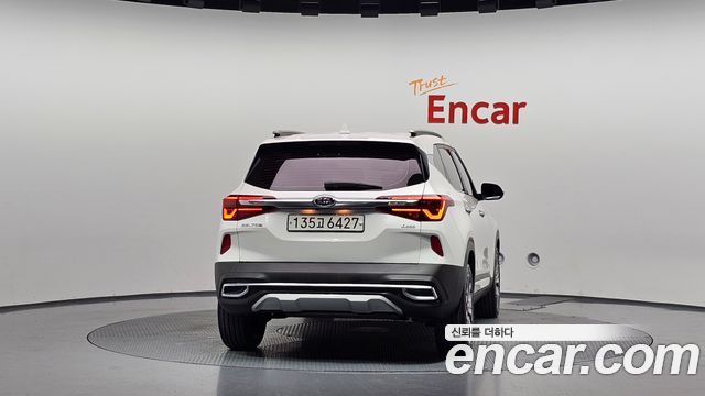 Kia Seltos из Кореи Encar
