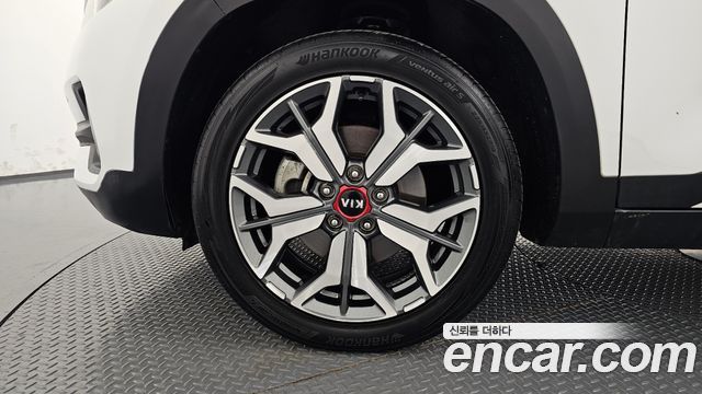 Kia Seltos из Кореи Encar