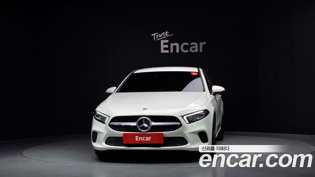 Mercedes-Benz A-Class A250 4MATIC Sedan — пробег 29 399 км — фото 3 из 5