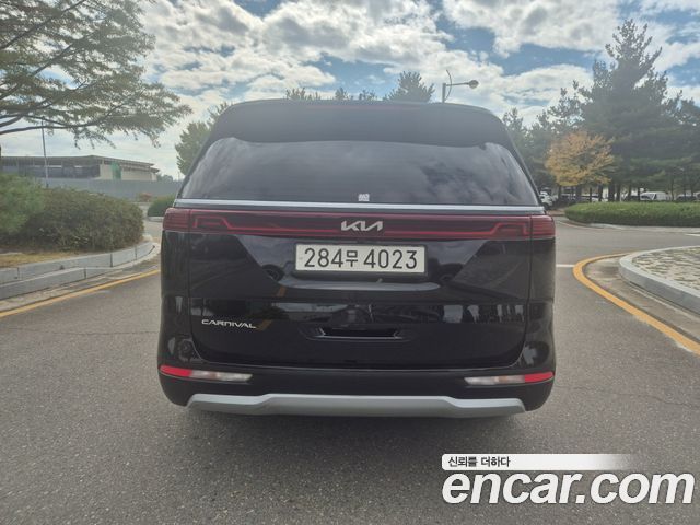 Kia Carnival Diesel 9-Seater Prestige — пробег 94 000 км — фото 4 из 5