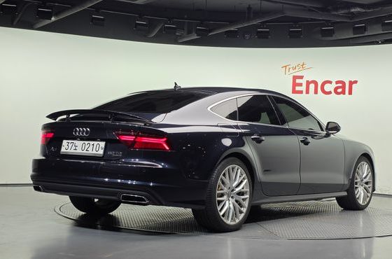 Audi A7 50 TDI Quattro Premium 4G — пробег 176 107 км — фото 2 из 5