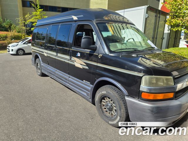 Chevrolet Chevy Van 9-Seater — пробег 144 000 км — фото 2 из 5