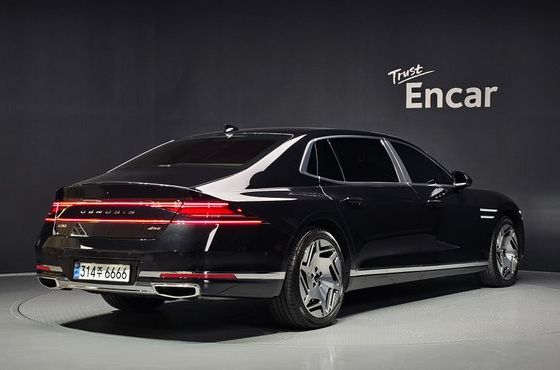 Genesis G90 Gasoline 3.5 Turbo e-S/C AWD LWB — пробег 19 898 км — фото 2 из 5