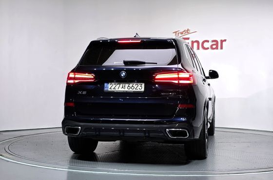 BMW X5 xDrive 40i M Sport — пробег 85 675 км — фото 4 из 5