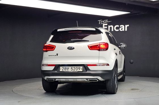 Kia Sportage Diesel 2WD Prestige — пробег 168 246 км — фото 4 из 5