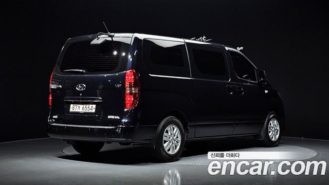 Hyundai Starex Van 3-Seater Smart — пробег 84 242 км — фото 2 из 5