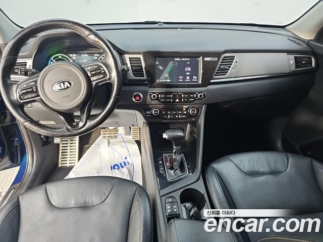 Kia Niro 1.6 Plug-in HEV Noblesse — пробег 188 505 км — фото 5 из 5