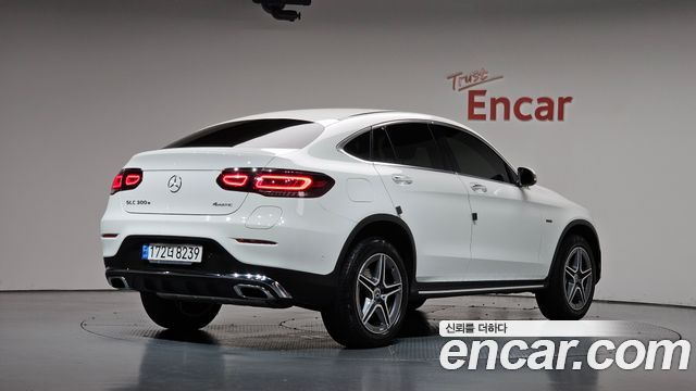 Mercedes-Benz GLC-Class GLC300e 4MATIC Coupe — пробег 33 359 км — фото 2 из 5